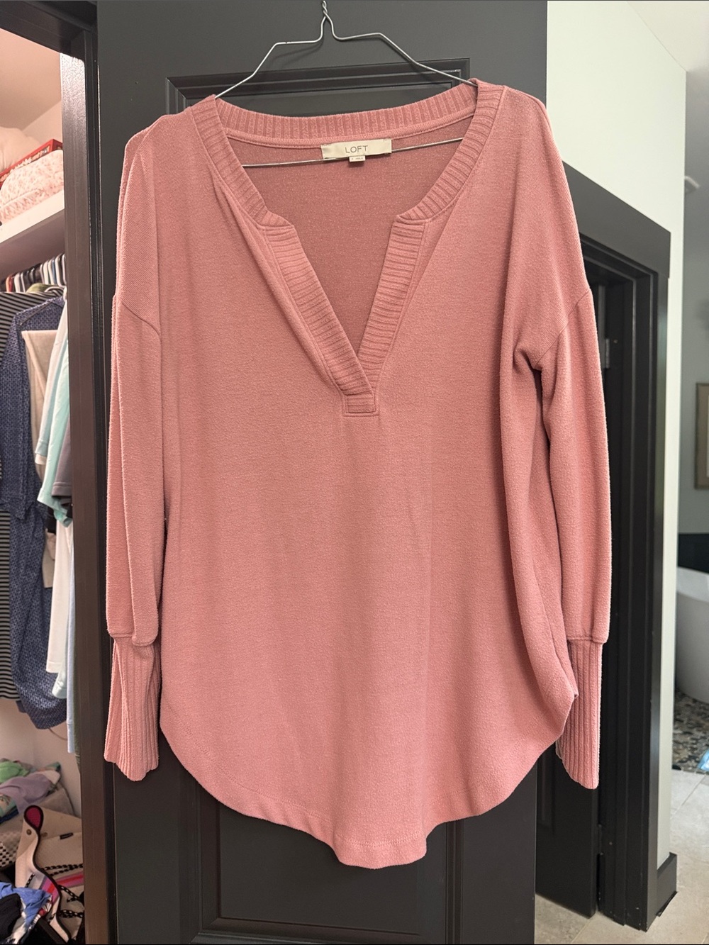 LOFT Mauve Pink V-Neck Long Sleeve Knit Tunic